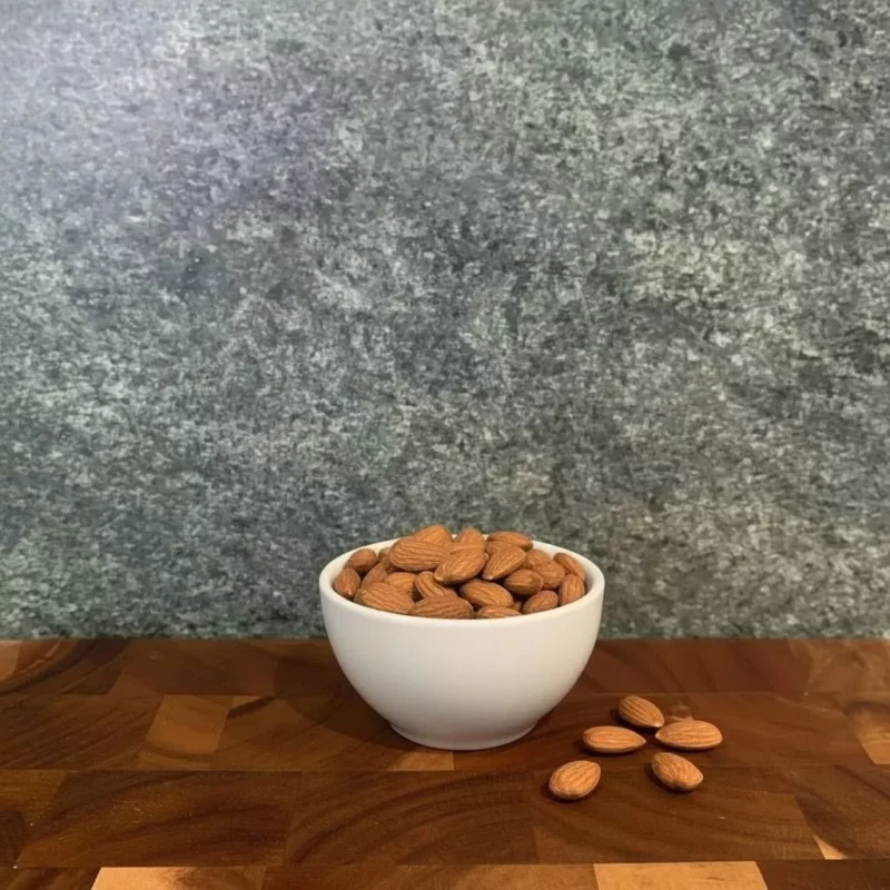 Extra Almendra (licuado) product photo on white background